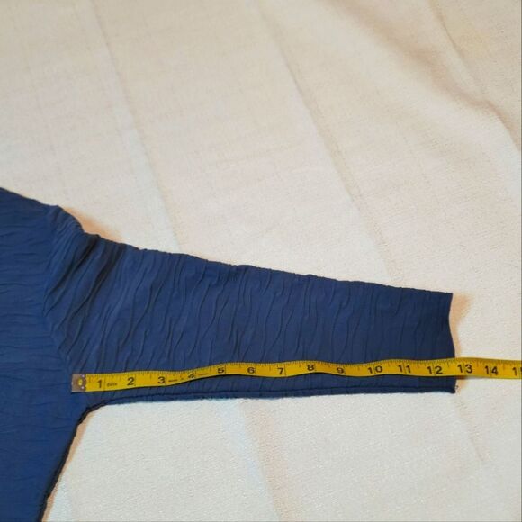 Haystacks Blue Indigo Crinkle Brazilian Surreal Textured Top Size Small - Picture 6 of 9